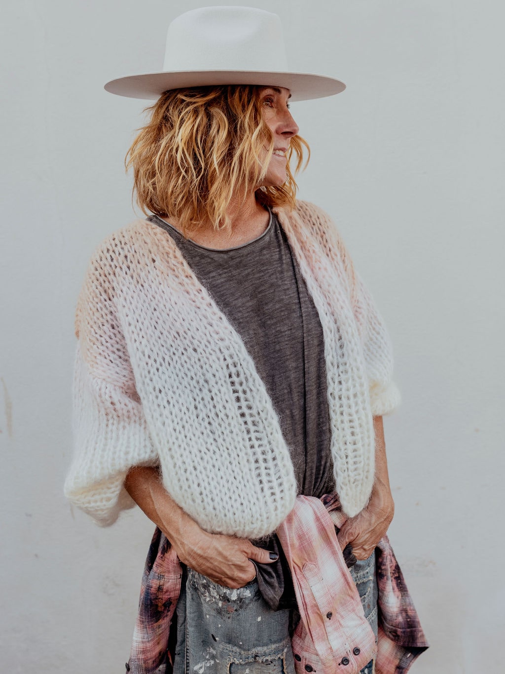 【MODERNIF】Almere Hair Dangara Knit GRADIENT FADE BOMBER CARDIGAN by Maiami – 75° & Fuzzy