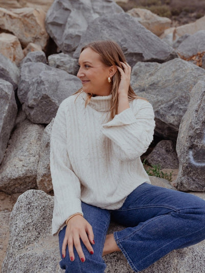 BRAID KNIT TURTLENECK CROPPED SWEATER TOP