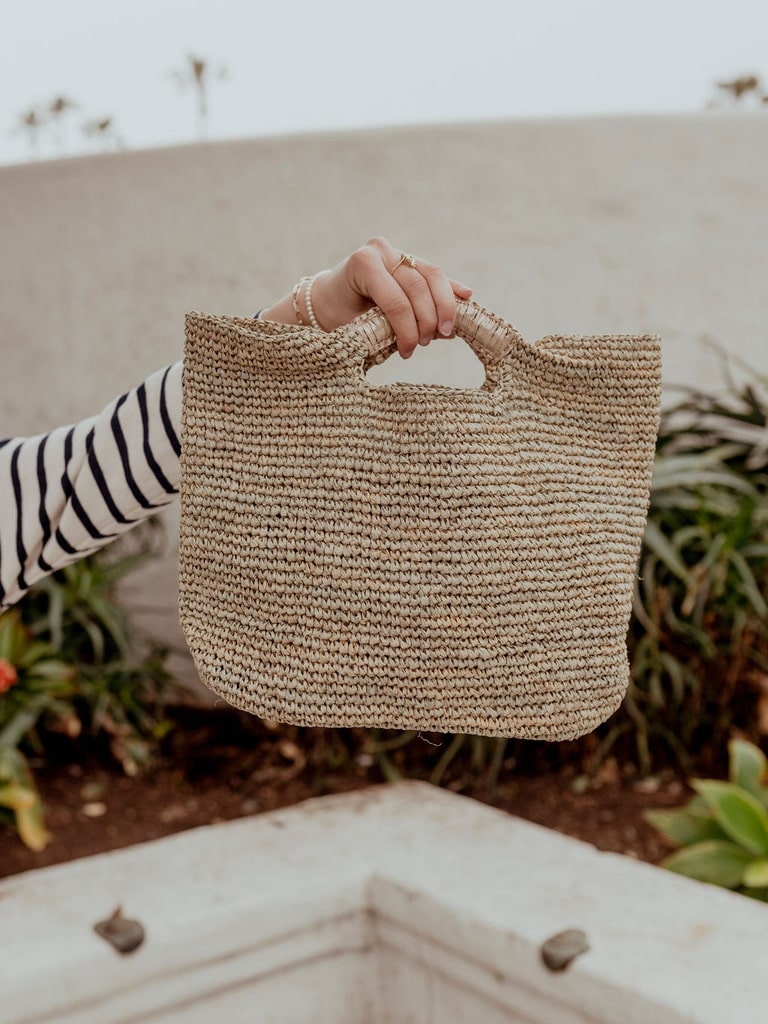 Napa: Crochet Raffia/Leather Tote by Flora Bella – 75° & Fuzzy