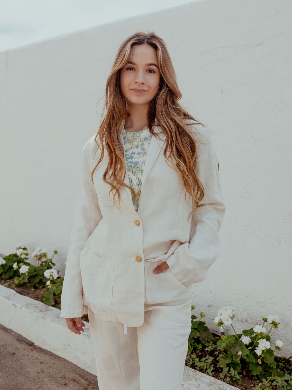 CASSIE HEAVY LINEN BLAZER by Velvet by Graham & Spencer