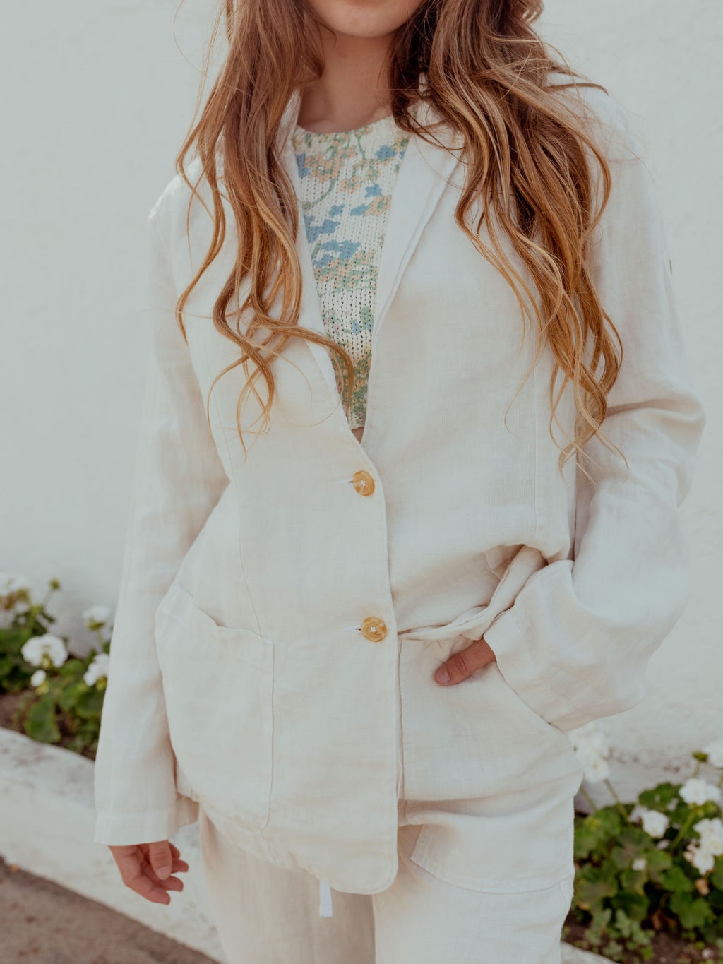 CASSIE HEAVY LINEN BLAZER by Velvet by Graham & Spencer