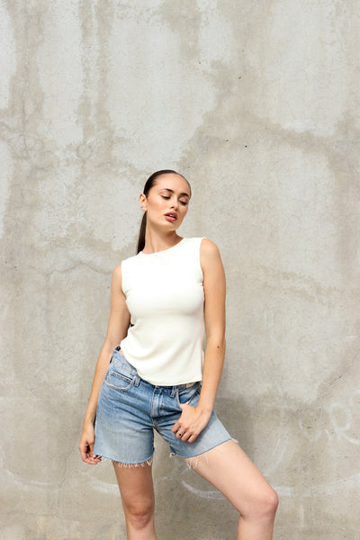 Billie Short BY A M O