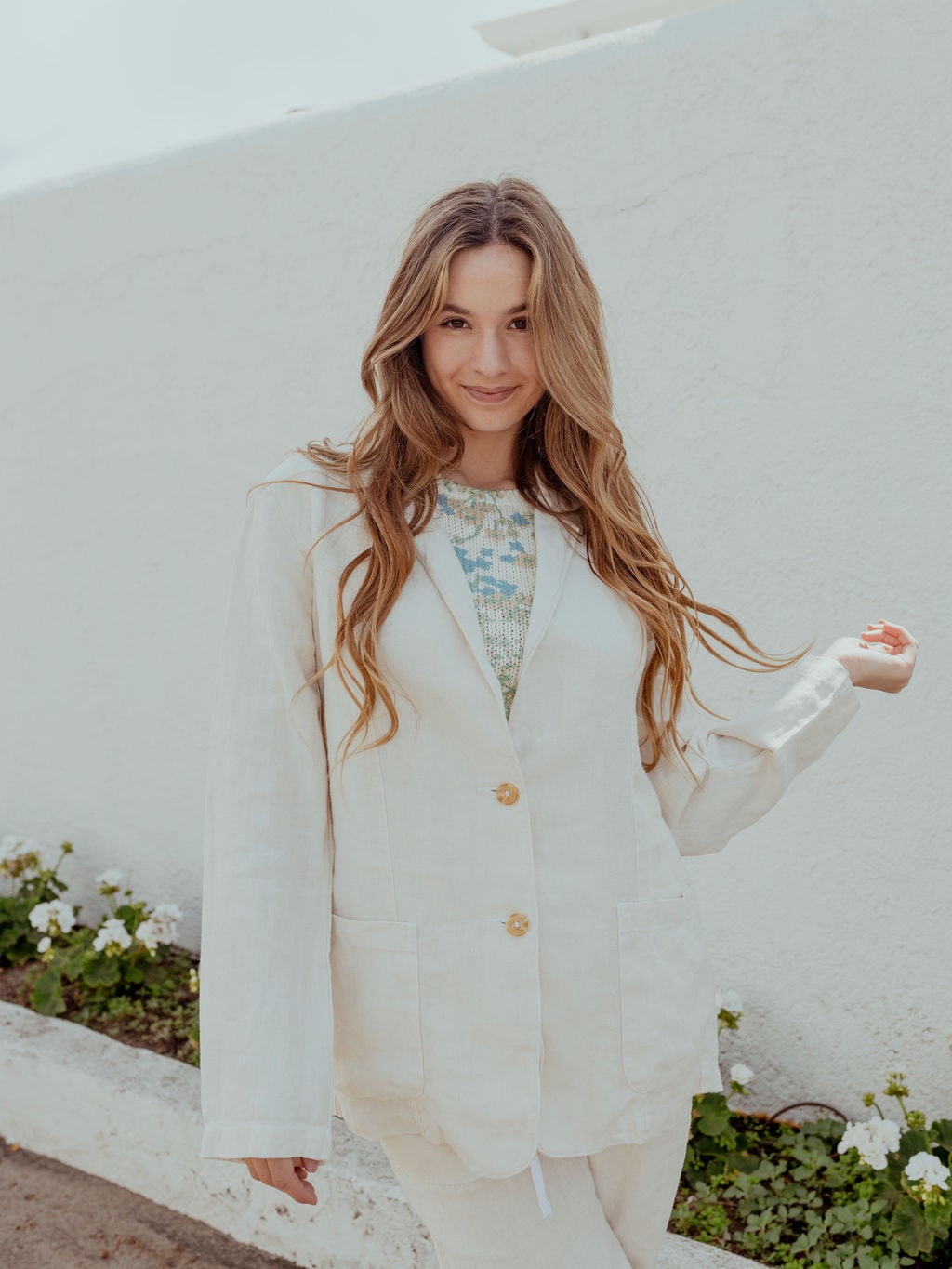 CASSIE HEAVY LINEN BLAZER by Velvet by Graham & Spencer