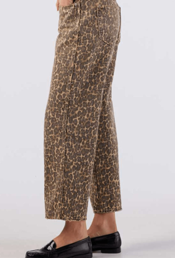 BILLIE LEOPARD by A M O