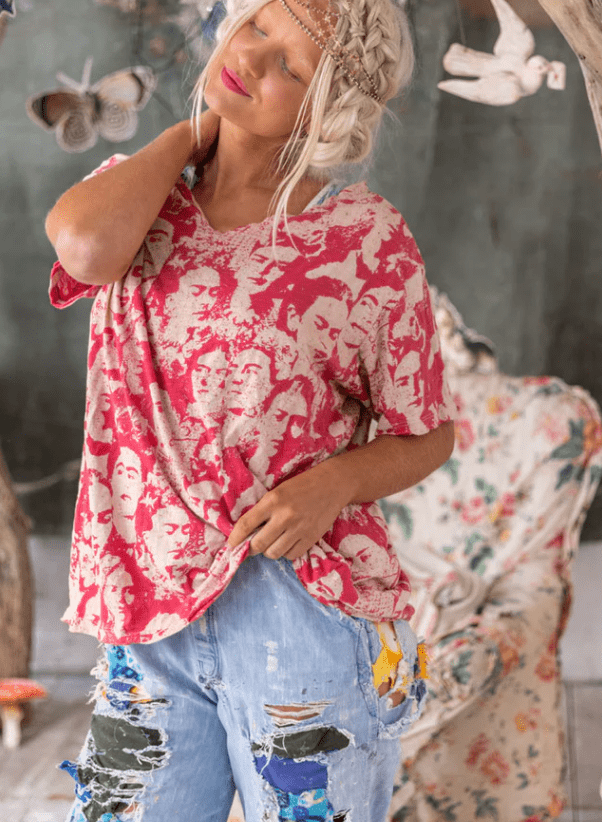 Mural Frida Europa Tee 2071 by Magnolia Pearl