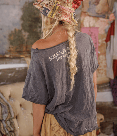 Sky Dolphin Tee 2523 BY MAGNOLIA PEARL