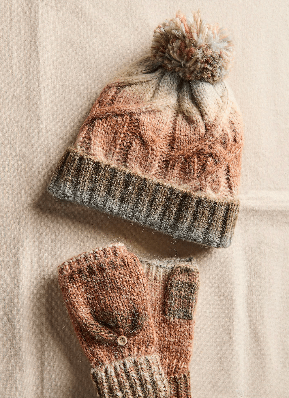 RAINBOW RUN HAT & GLOVES BY FREE PEOPLE