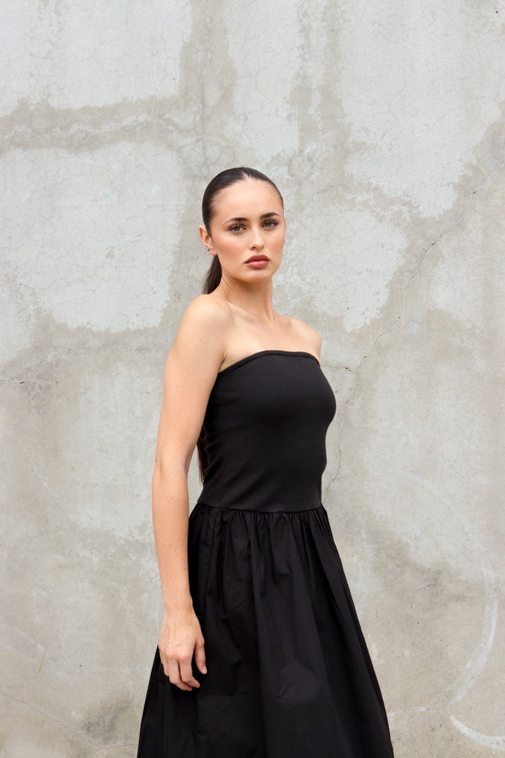 Kai Woven Poplin Strapless Dress by Perfect White Tee