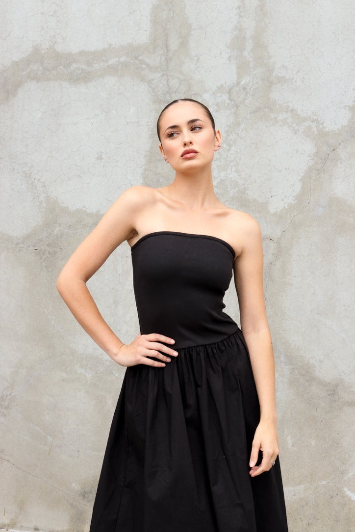 Kai Woven Poplin Strapless Dress by Perfect White Tee
