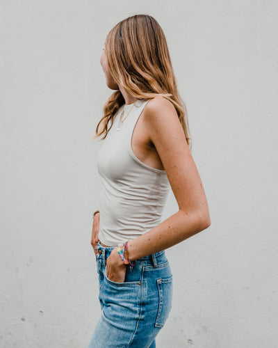 Sleeveless Pullover Tank Top