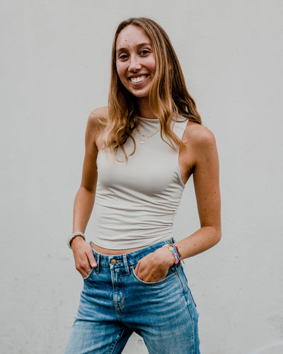 Sleeveless Pullover Tank Top