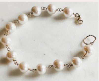 Round Fresh Water Pearl Bracelet by Chesnut and Fig