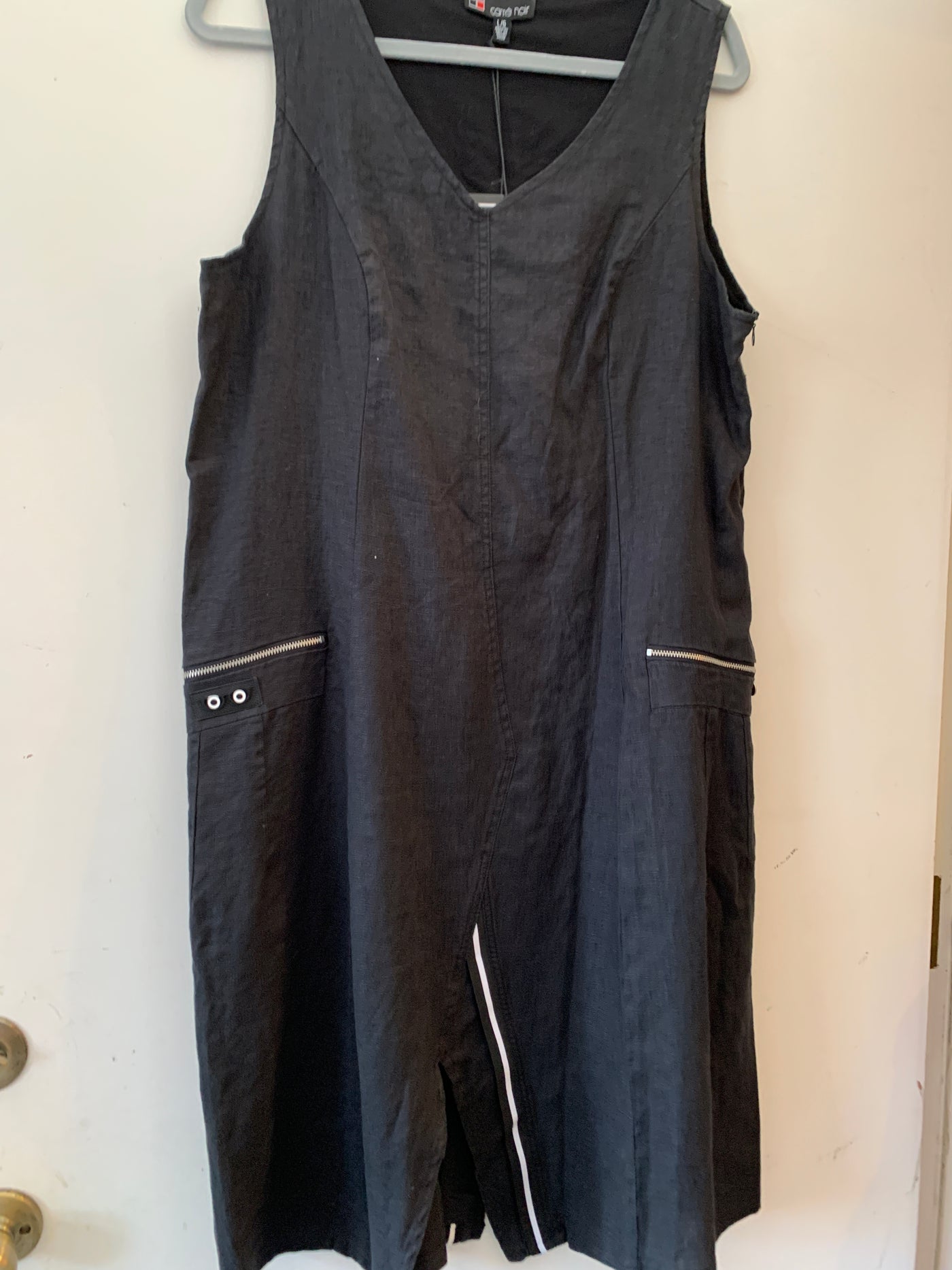 Linen Dress With Zip Details by Carrie Noir