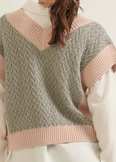Honor Roll Colorblock Cable Knit Sweater Vest