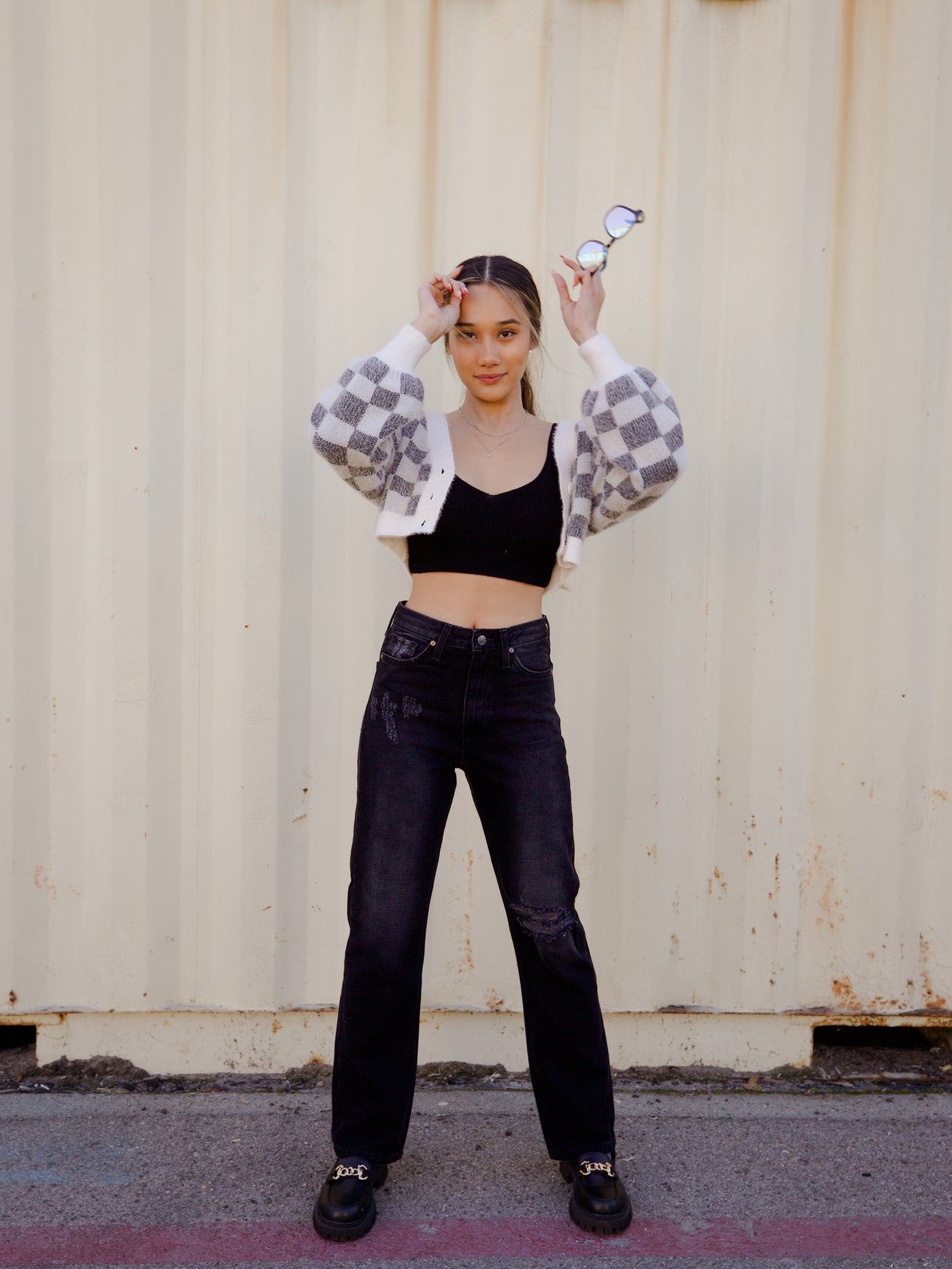 Cropped and Fuzzy Checkered Cardigan with Ballon Sleeve